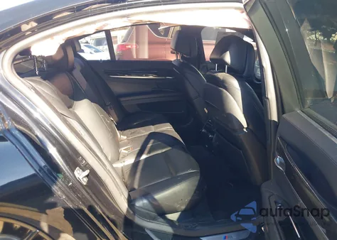 2013 BMW 750I z USA, uszkodzony, nr VIN WBAYA8C54DD227919